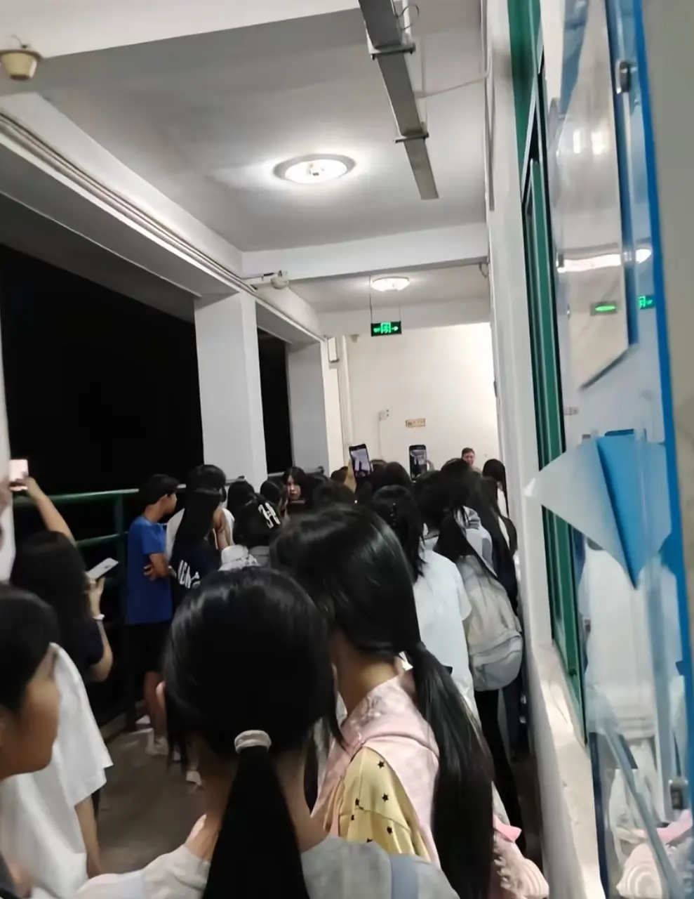 《梅州市职业技术学院女厕双胞胎成长记》1080P高清无广告-全网免费更新-梅州市职业技术学院女厕双胞胎成长记无删减资源