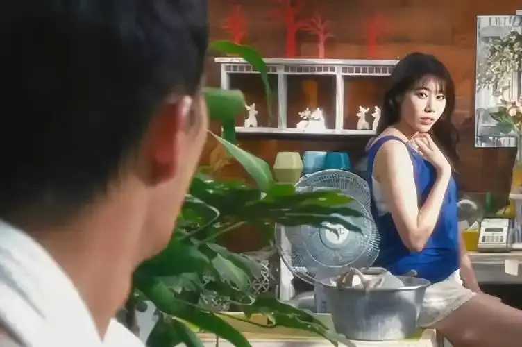 韩国喜剧片《挑战赛游戏》高清免费无广告在线观看-电影《挑战赛游戏》高清完整版在线观看