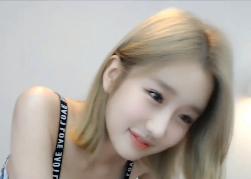《onlyfans每日大赛》携徐雅来袭，热门大瓜持续更新，在线免费看往期精彩内容！