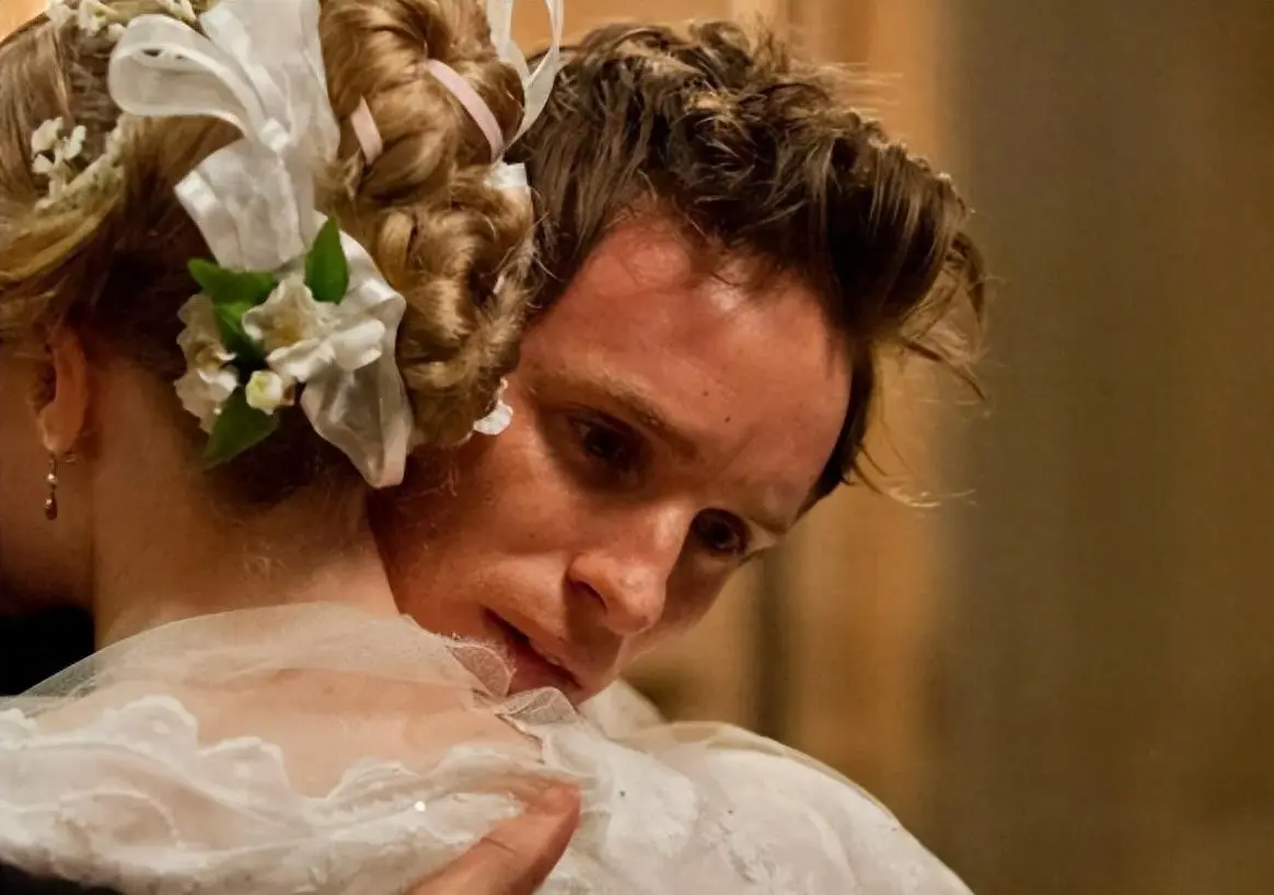 《悲惨遭遇》法国福利片全集-无删减国语中字超清版-4K修复HD在线观看-迅雷云盘高清资源免费下