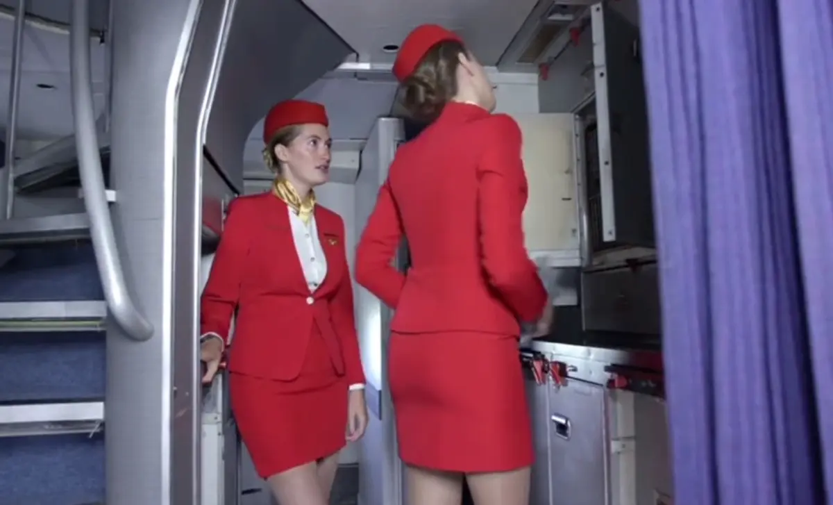 《法国空姐》相关资源图片