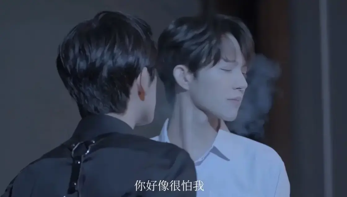 国产短剧《顾禁南囚》第一集上线！双男主骨科强制爱，悬疑氛围拉满，免费在线观看！