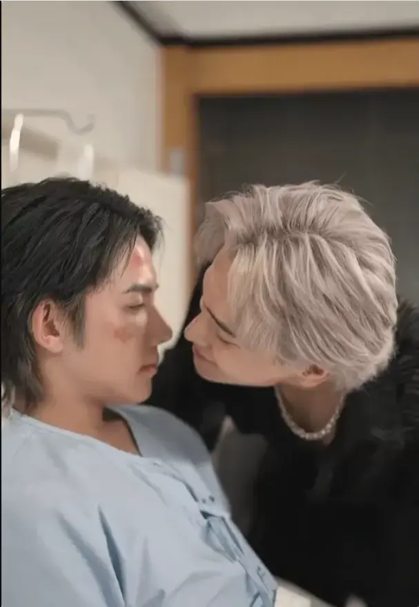 《老鼠爱上猫》泰系双男主剧全53集完结 - 1080P高清泰语中字无删减 - 腹黑猫鼠CP禁忌追爱 - 月光剧场免费看《老鼠爱上猫》