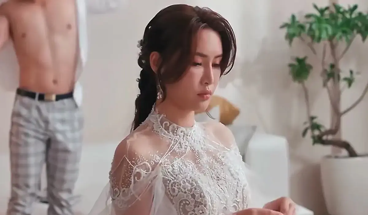 重温《苏畅-小凤新婚》，艾熙老师带来无剪切精彩演绎，画面极致清晰 — 无广告干扰，畅享纯净追剧体验 — 《苏畅-小凤新婚》香港爱情标杆之作，长期可看