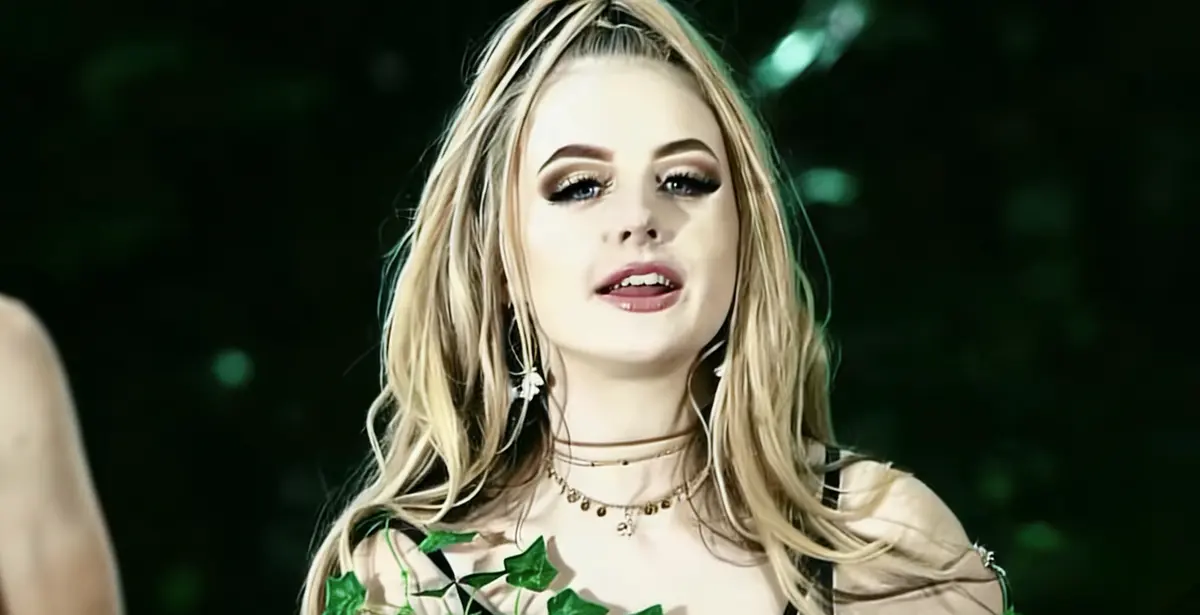 全网首发欧美满天星电影《扭曲的王座三部曲》满天星系列蓝光原盘 - 《权力的游戏三部曲》未删减高清全集中文版震撼上线