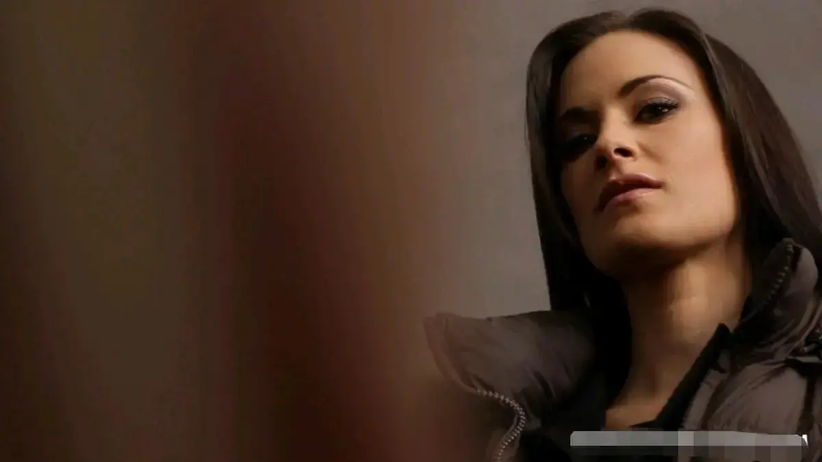 《女警奥莎娜》相关资源图片