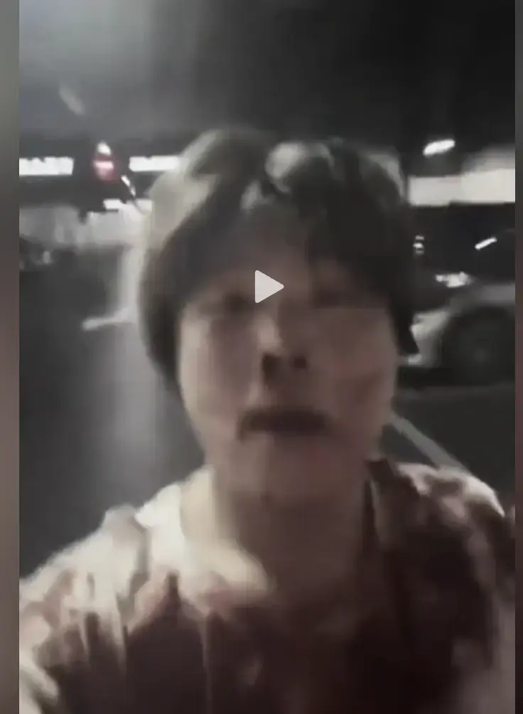 《深圳网红赵俊逸被打视频》1080P高清无广告免费在线观看，深圳网红赵俊逸被打视频事件还原全集蓝光HD播放，夸克网盘下载