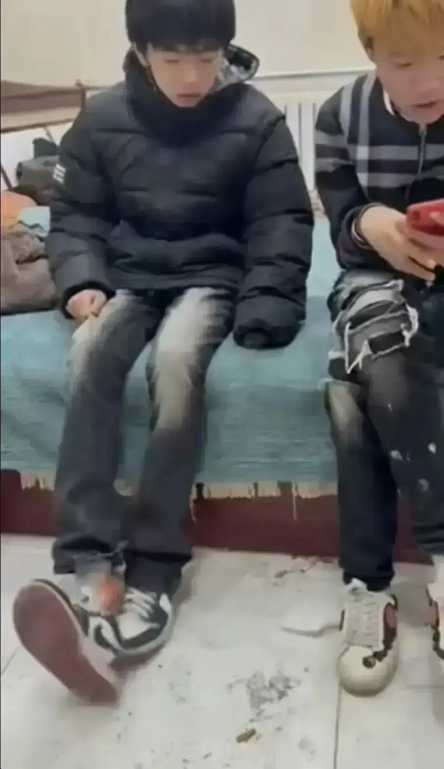 【全记录】《轻奢小子&轻奢男孩事件全过程》：无删减1080P高清视频免费播放 - 【深度解析】轻奢小子和轻奢男孩事件始末，未删减资源在线看